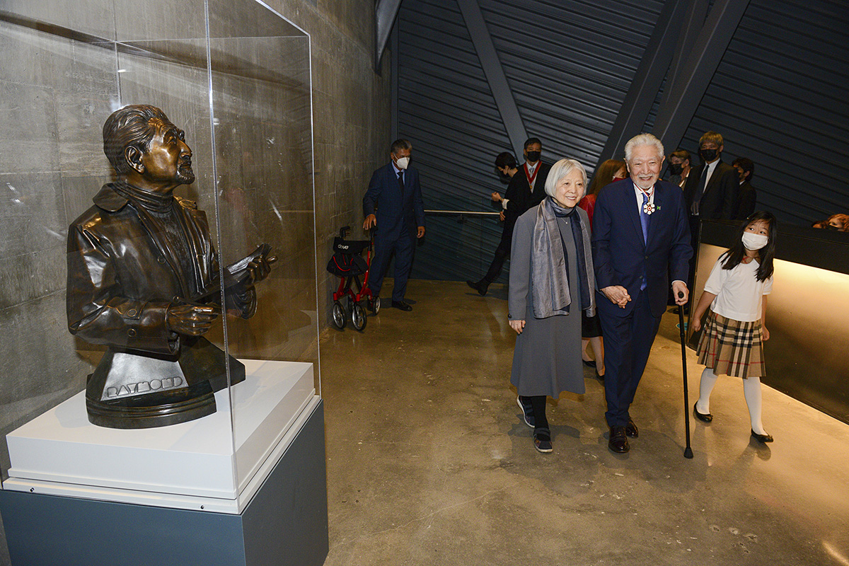 A bust of President Clinton is on display at the Canadian War Museum in Ottawa.