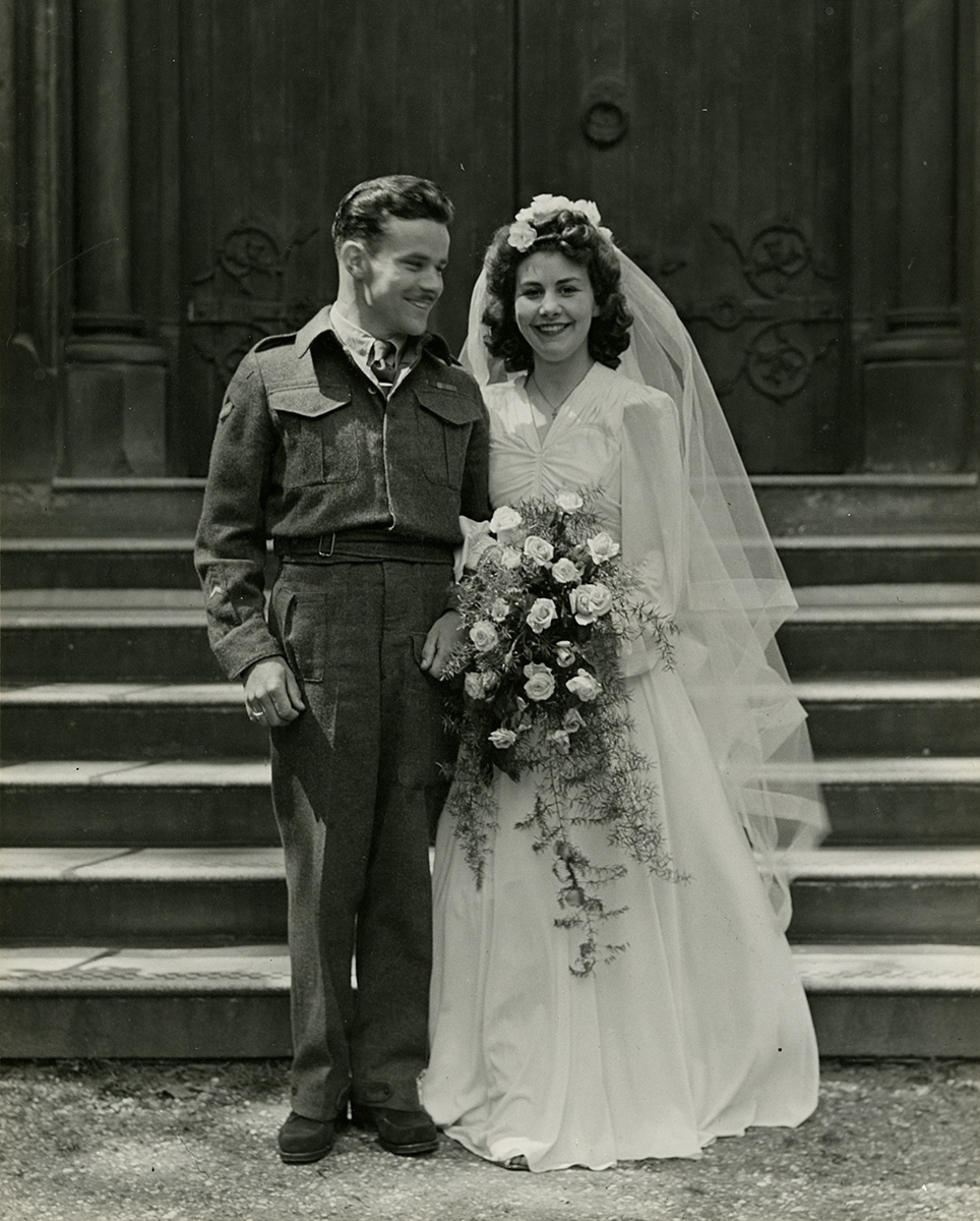 Black and white wedding photo